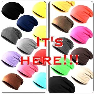 Slouch beanies!! ❄️☃️ slouchy beanie (many colors)